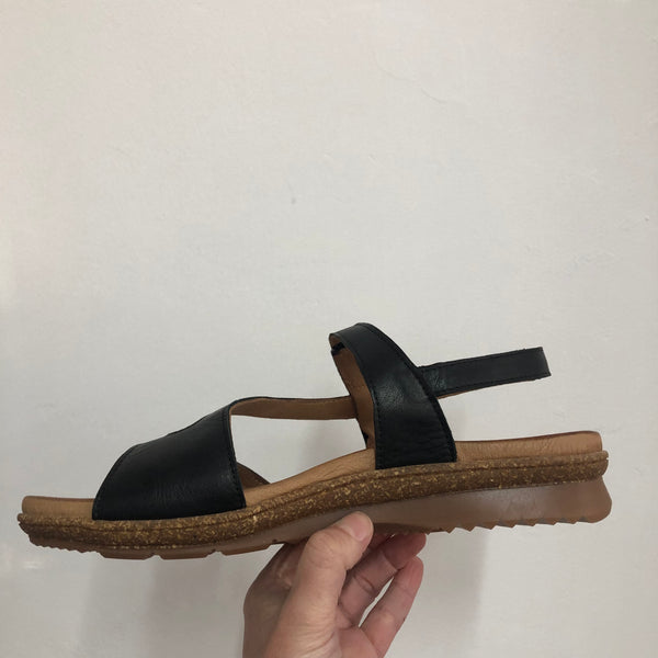 Sala ~ Avon ~ Black ~ Coconut ~ Leather