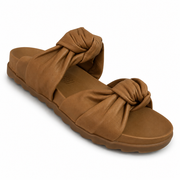 Bueno Nola Leather Slide ~ New Nature ~ Black