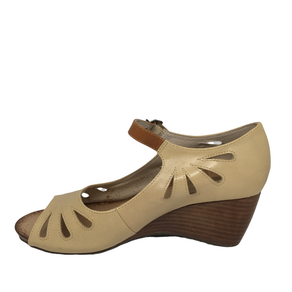 Miss M Salvador Beige/Tan Leather Heel