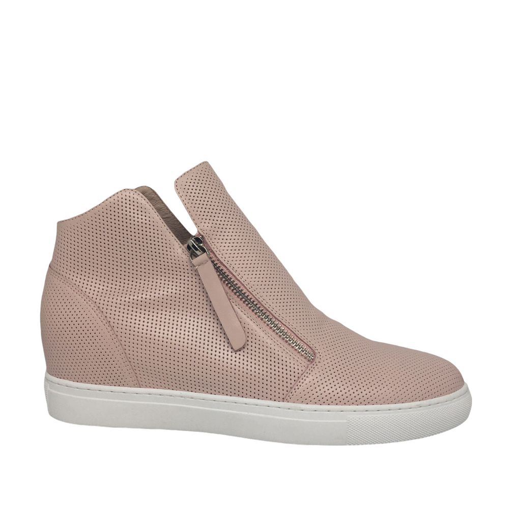 Django and 2025 juliette gisele sale