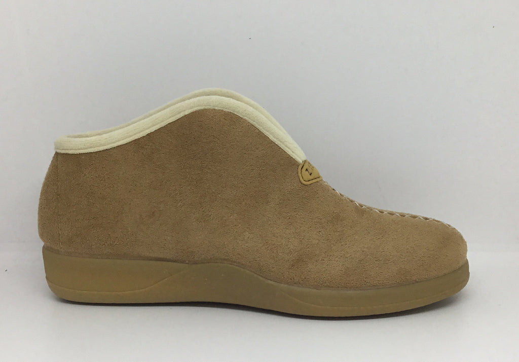Ziera Kumfs Cuddles Chestnut Slippers The Little Shoe Shop Kerang